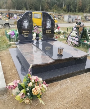 Памятник двойной 154